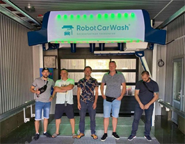 伟德体育品质成就俄罗斯500台销量，加里宁格勒Robot Car Wash再订五台镭豹360洗车机	